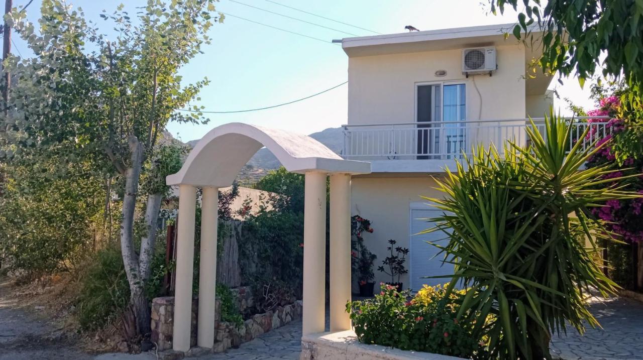 Marilen Apartment Livadia  Exterior photo
