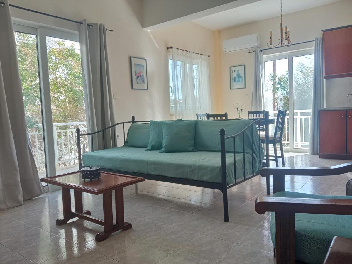 Marilen Apartment Livadia  Exterior photo